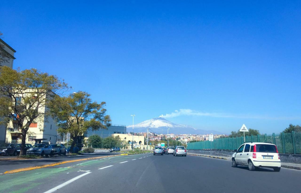 B&B Policlinico Gaspare Rodolico カターニア エクステリア 写真